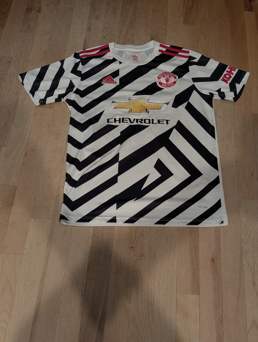 Adidas Manchester United Black & White Graphic Jersey -Medium